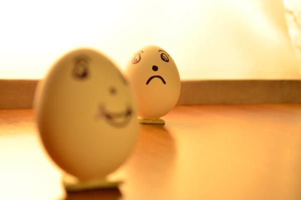 Eggs_Expressions_Happy_Sad